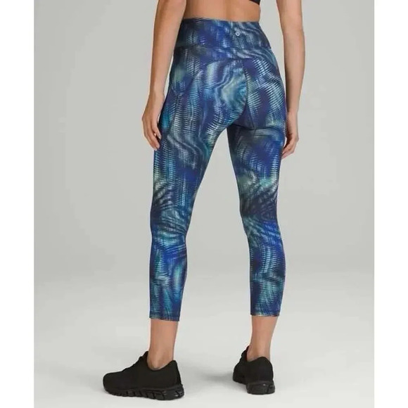 Lululemon Invigorate High-Rise Tight Legging Shapeshifter Flux Blue Multi Size 2 - Picture 1 of 15